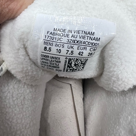 NIB! Converse Unisex Chuck Taylor All Star High Top Sneaker Boots White 8.5/10 - Picture 4 of 7